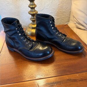 Red Wing Shoes Black Leather Men's Boots iron mountain 11